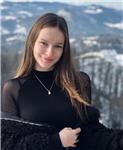 Offene und motivierte Italienischlehrerin bietet Nachhilfe.