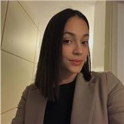 Coach sportive prête à vous motiver, que vous soyez débutants ou confirmés :)