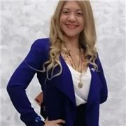 Me gustan enseñar a niños de 4 a 10 años , soy muy delicada, cuidadosa y simpática, los niños se la pasan bien conmigo.