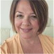 Multilingual educator providing tailored Turkish lessons for foreigners.