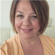 Multilingual educator providing tailored Turkish lessons for foreigners.