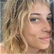 Studentessa visual artista offre lezioni di inglese