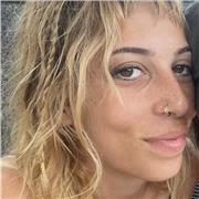 Studentessa visual artista offre lezioni di inglese