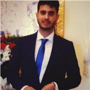 laureato con varie specializzazioni offre lezioni private online di diritto, storia, coaching e marketing.