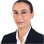 Me defino como una persona paciente, responsable y muy comunicativa, con facilidad para explicar conceptos de forma clara.
