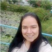 Profesional en derecho con especialización en derecho laboral, apasionada por la enseñanza y la cultura investigativa