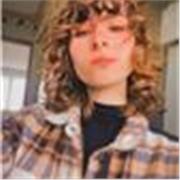 Passionné de livres depuis l'enfance, propose des cours de soutien en lecture et français, de la maternelle au collège.