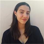 Profesora de Antropología que ofrece clases de ciencias sociales y humanidades. Experiencia en investigación y docencia