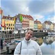 profesora para niños de primaria apta para todas las edades