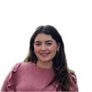 Me considero una chica que siempre intenta dar lo máximo de sí misma. Actualmente, estoy en último curso de GADE