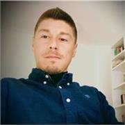 Insegnante e scrittore madrelingua spagnolo, residente a Roma, impartisce lezioni individuali o di gruppo