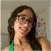 Soy una chica de 18 años que acaba de terminar bachillerato y ha practicado diversos deportes, destacando natación. 