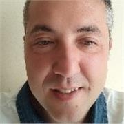 Disponibile, paziente, empatico e preparato con voglia di condividere con gli altri le proprie competenze