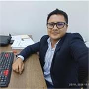 Contador profesional enseña contabilidad, tributación y finanzas con enfoque práctico para estudiantes y emprendedores