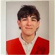 Estudiante de 4 año del grado en Matematicas en la universidad de granada, joven. Gran complicidad con alumnos