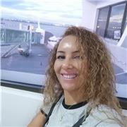 A positive English teacher for students' academic growth