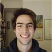 Estudiante de primero de ingeniería aeroespacial  en la Universidad Politécnica de Madrid,13,178 en la selectividad y 19 años.