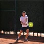 profesor/sparring de tenis. competición y nivel intermedio