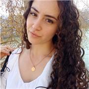 Graduada en Economía ofrece clases particulares en asignaturas relacionadas con la Economía y la Administración de Empresas