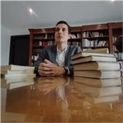 Maestro de humanidades, excelente opción para introducirse en lengua y humanidades