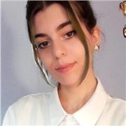 Laureata in scienze e tecniche della comunicazione impartisce ripetizioni aiutando i bambini e i ragazzi a sviluppare un loro metodo di studio efficace