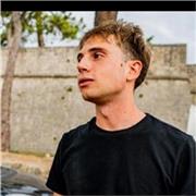 Ex studente del liceo classico. Offro aiuto per ripetizioni di greco