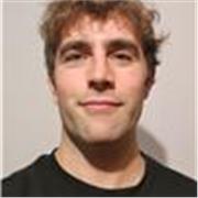 Profesor de ingenieria apto para todos los niveles y edades.