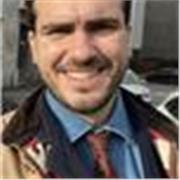 Laureato in Scienze Storiche, impartisco lezioni di materie umanistiche per elementari, scuola media e liceo
