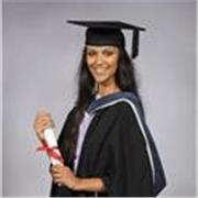 Vivo in Inghilterra da 5 anni e mi sono laureata ad Oxford. Disponibile per ripetizioni di grammatica e pronuncia inglese