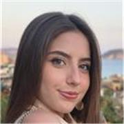 Studentessa liceale offre ripetizioni di grammatica, storia, letteratura e/o aiuto compiti per bambini/ragazzi a Napoli.