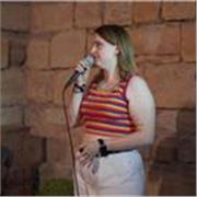 Estudiante con Bachillerato artístico y licenciada en Realización Audiovisual, Arte dramático, comunicación audiovisual y doblaje se ofrece para dar classes de teatro y relacionadas con lo artístico tanto a academias, empresas, escuelas o particulares