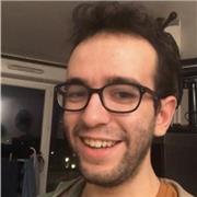 Je enseigne ça fait 3 ans Anglais et j’ai monTEFL. Je me spécialise en vocabulaire et grammaire