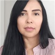 Abogada que da clases de Derecho Minero colombiano