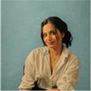 Native English speaker with over 6 years of experience teaching English to children and adults. 