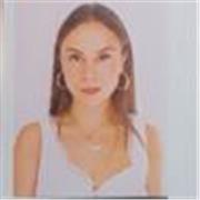 ¡Hola! Soy Clara, tu profesora particular de matemáticas, física, sintaxis e inglés. Estoy aquí para que aprender sea emocio
