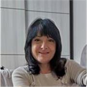 Parla Spagnolo con disinvoltura, conversazione reale e personalizzata.