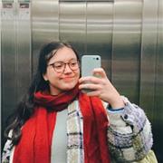 Soy una chica abierta, creativa, empática... Con ganas de aprender y enseñar. 
Ya he dado clases particulares de inglés.