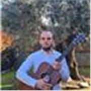 Lezioni di chitarra elettrica e acustica per tutti i livelli e per i generi rock, pop e jazz