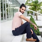 Fui profesor de inglés por más de 2 años y le di clases a chicos de 6/7 y 11/12 y también dicte clases a estudiantes de 16/17. 