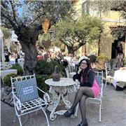 Se hai bisogno di aiuto nello svolgimento di compiti o nello studio, contattami, sono qui per voi!