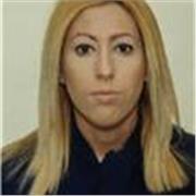 Profesora que le encantan los niños y me gusta ayudar a los niños con los deberes