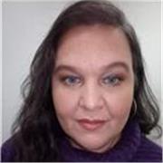 profedora de español, ingles y humanidades