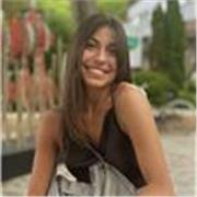Giovane laureata in Ingegneria ed appassionata di didattica della matematica offre lezioni per ragazzi di qualsiasi livello