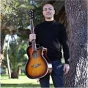 Chitarrista propone lezioni di chitarra acustica ed elettrica online (Skype/Zoom ecc.) o a domicilio