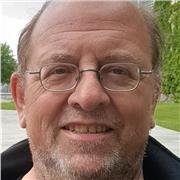 Ich bin Historiker mit umfangreichen Englischkenntnissen und Lehrerfahrung an Universitäten.