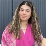 Profesora de inglés para casi todos los niveles pero prefiero enseñar a los niños. 