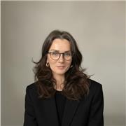 I’m an open and communicative person who loves both people and the Russian language in all its depth. Adults and teens.