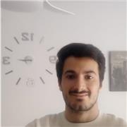 Profesor graduado en arqueología en la facultad de Geografía e historia