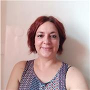 Attrice teatrale impartisce lezioni di dizioni individuali o in piccoli gruppi, per migliorare la pronuncia e la chiarezza espositiva