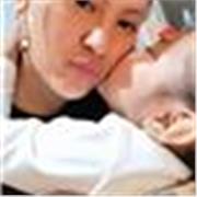 Tengo experiencia cuidado niños de varias edades desde bebés hasta los 12 años aparte he cho un curso de monitora de lleure .